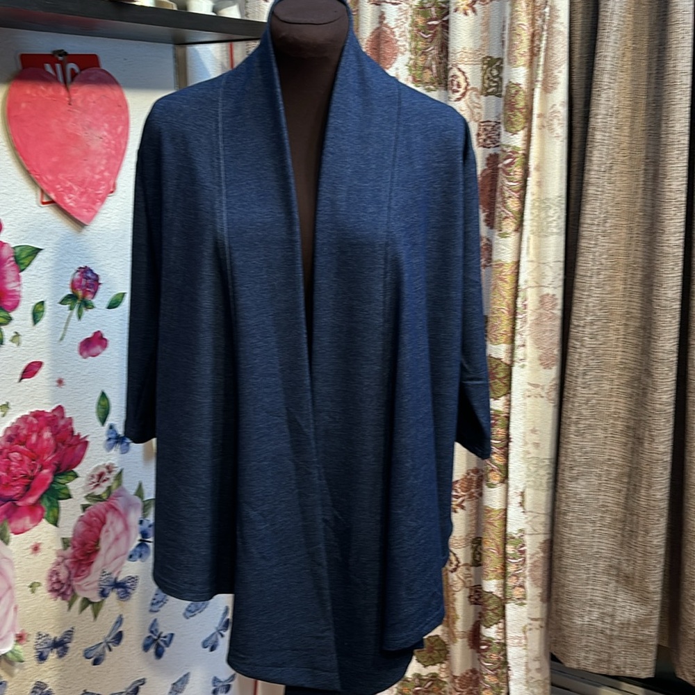 Vintage 1980’s/1990’s A Touch of Class Clothing, navy blue open jacket. Size S/M